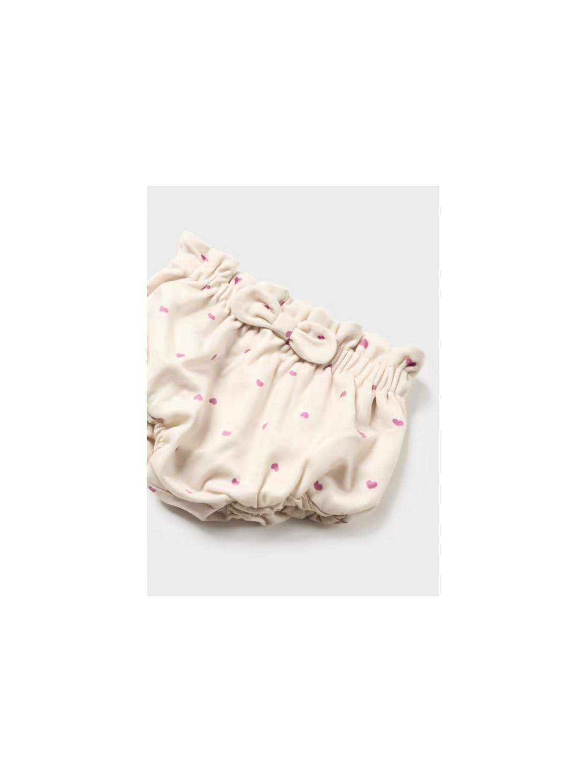 MAYORAL NEWBORN DZIEWCZĘCE BLOOMERSY SPODENKI W SERCA Z KOKARDKĄ - KREM 02246