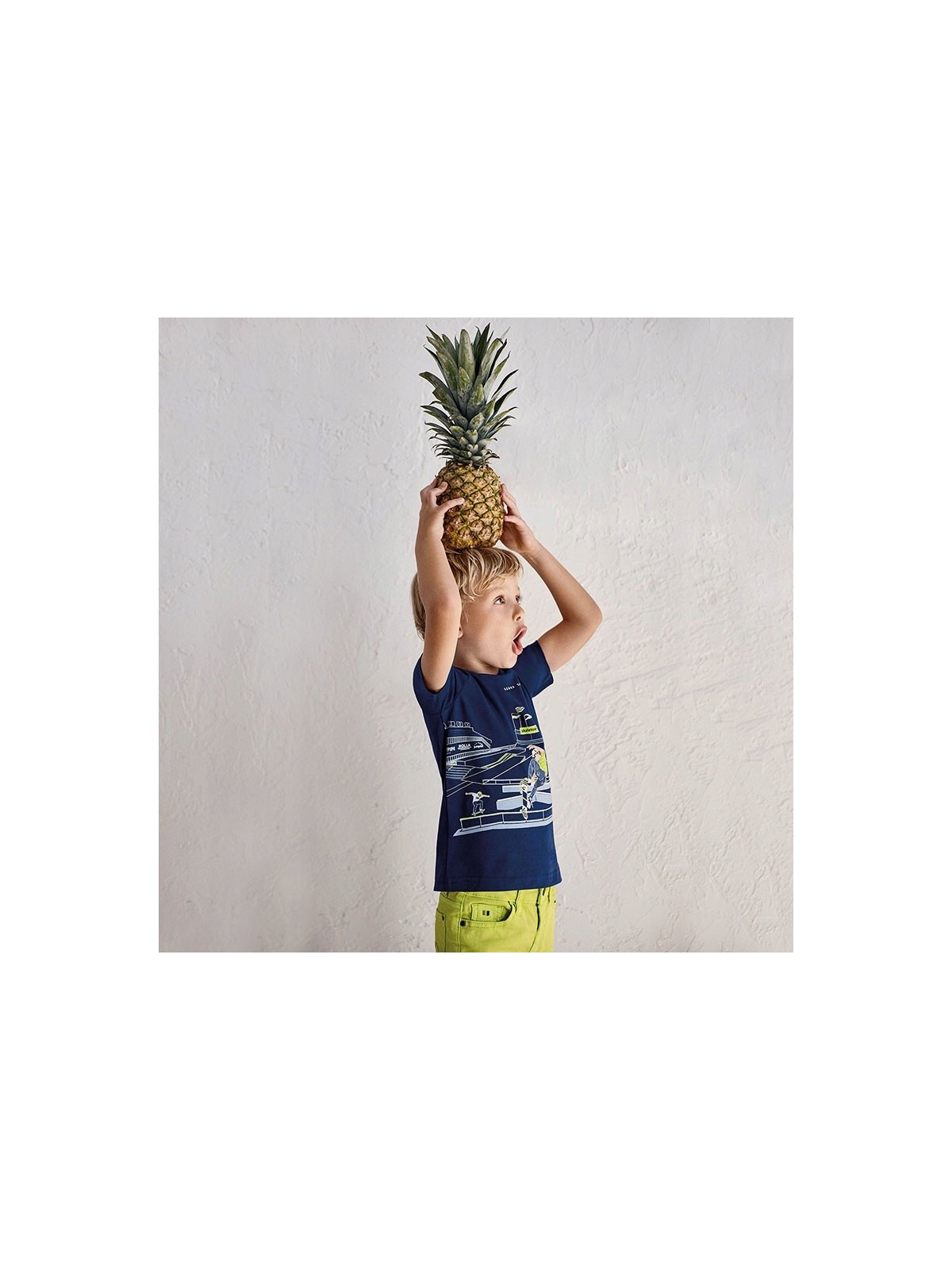 MAYORAL T-SHIRT BLUZKA KOSZULKA NA KRÓTKI RĘKAW DLA CHŁOPCA ŚWIECĄCA W CIEMNOŚĆI 3040/54