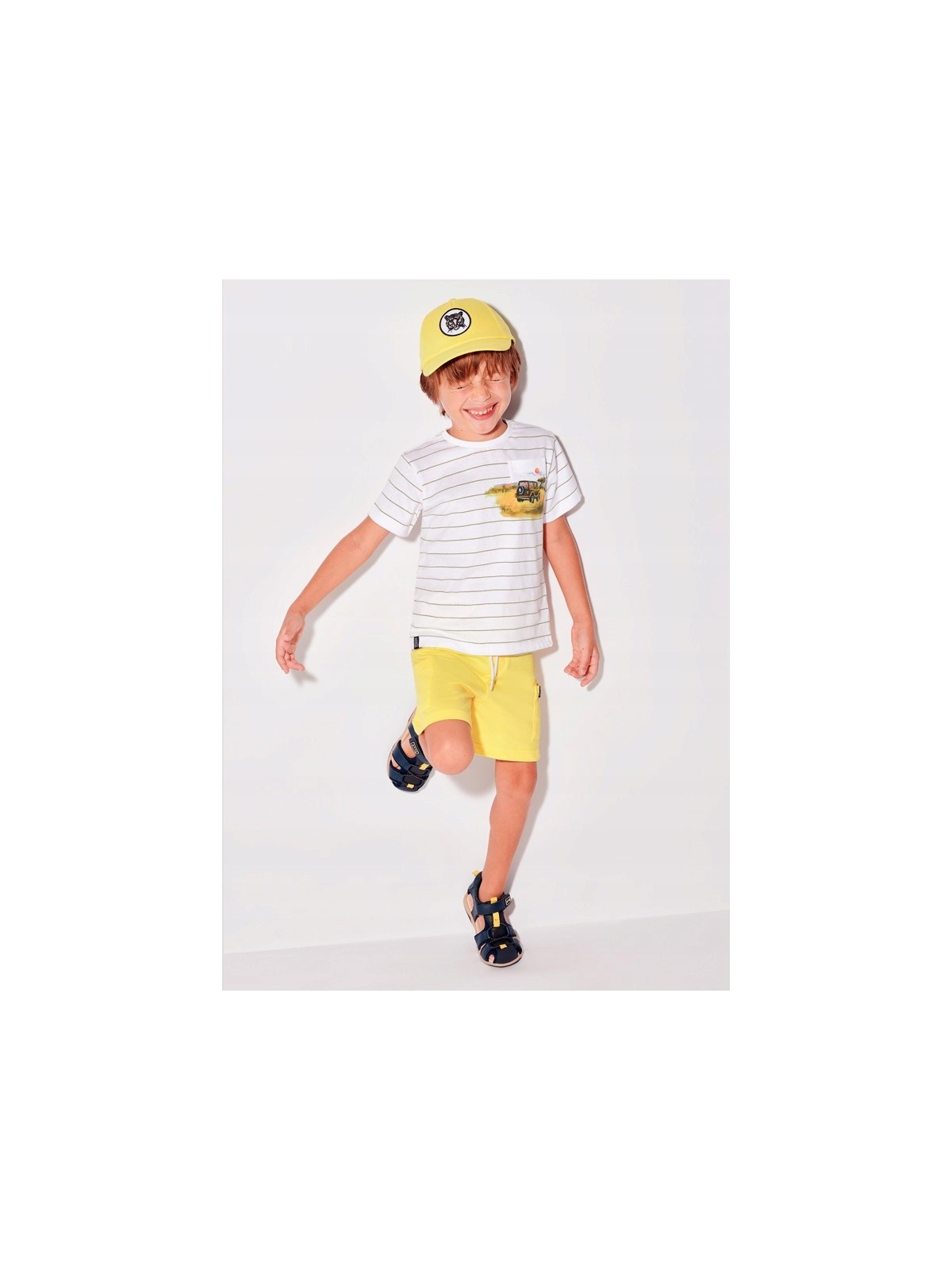 MAYORAL KOMPLET DLA CHŁOPCA KOSZULKA NA KRÓTKI RĘKAW PLUS SPODENKI 3675/87