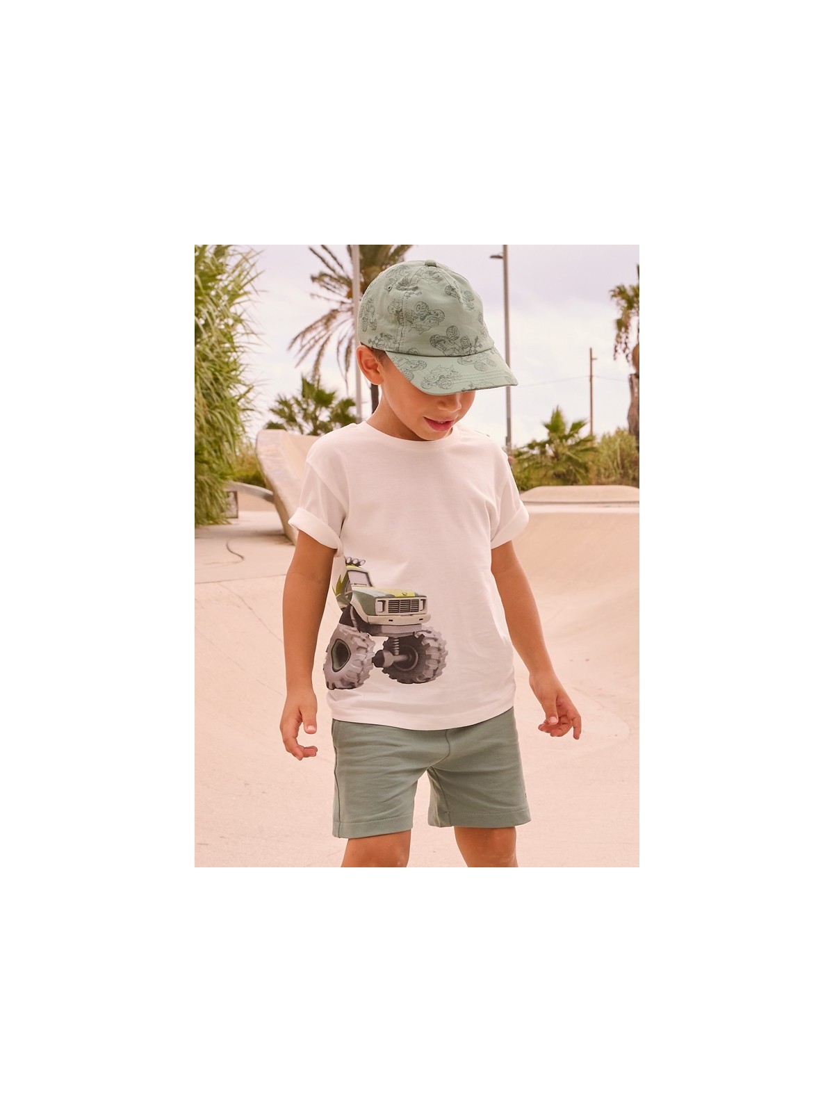 MAYORAL KOMPLET DLA CHŁOPCA KOSZULKA NA KRÓTKI RĘKAW PLUS SPODENKI 3675/87