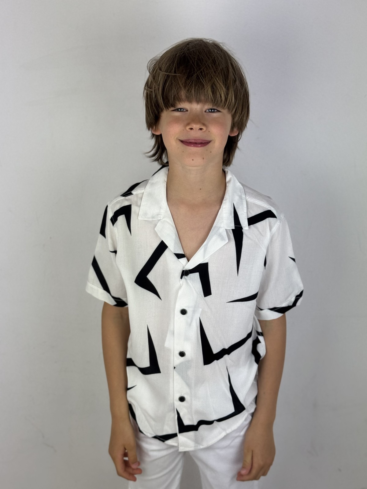 GIOVANNI PERA KOSZULA NA KRÓTKI RĘKAW DLA CHŁOPCA BIAŁO CZARANA GP/30