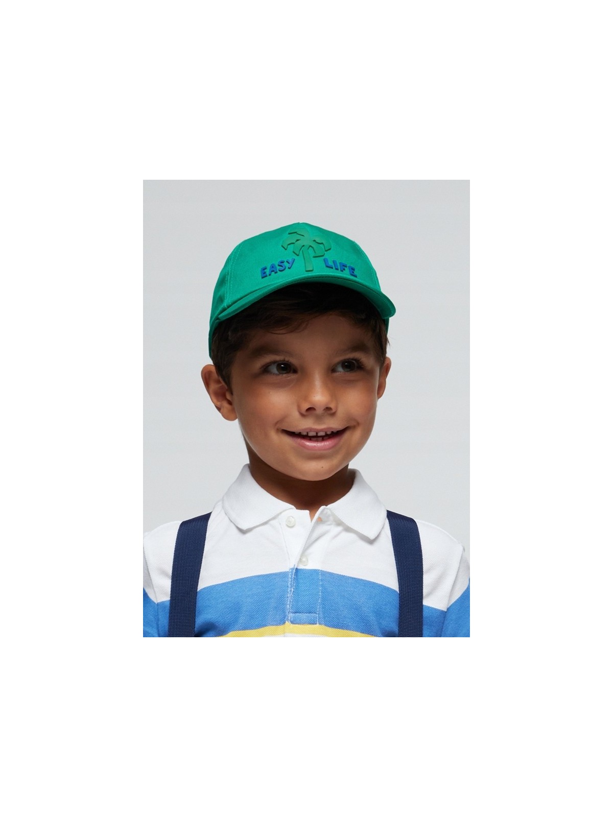 MAYORAL CZAPKA Z DASZKIEM DLA CHŁOPCA ZIELONA Z APLIKACJĄ 10718/42