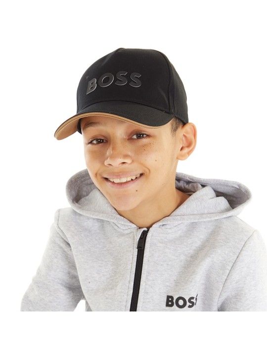 CZAPKA Z DASZKIEM BOSS