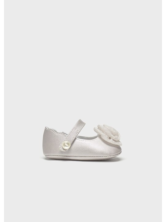 MAYORAL NEWBORN BUTY BUCIKI NIECHODKI DLA DZIEWCZYNKI  KWIATEK PANTOFELKI 9960/80