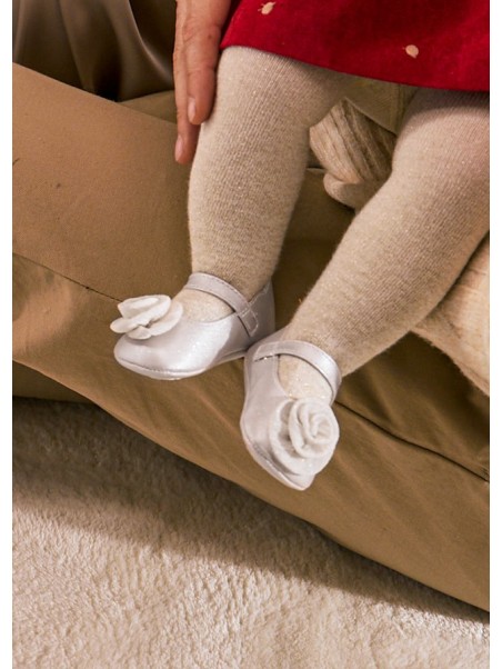 MAYORAL NEWBORN BUTY BUCIKI NIECHODKI DLA DZIEWCZYNKI  KWIATEK PANTOFELKI 9960/80