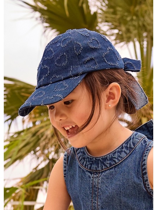 MAYORAL CZAPKA Z DASZKIEM DLA DZIEWCZYNKI GRANATOWA Z WYTŁACZANYMI SERDUSZKAMI 1095/31