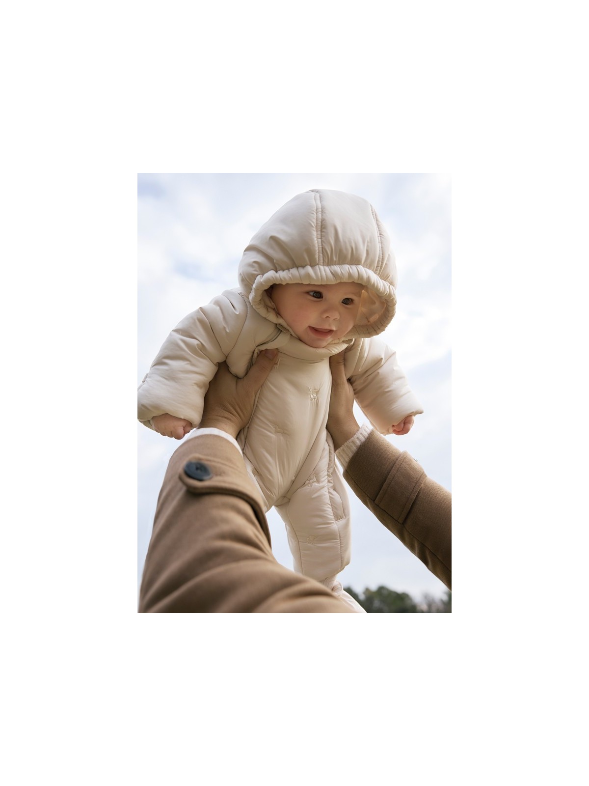 MAYORAL NEWBORN KOMBINEZON  ZIMOWY Z KAPTUREM DLA DZIEWICZYNKI DLA CHŁOPCA UNISEX KREMOWY 2603/26