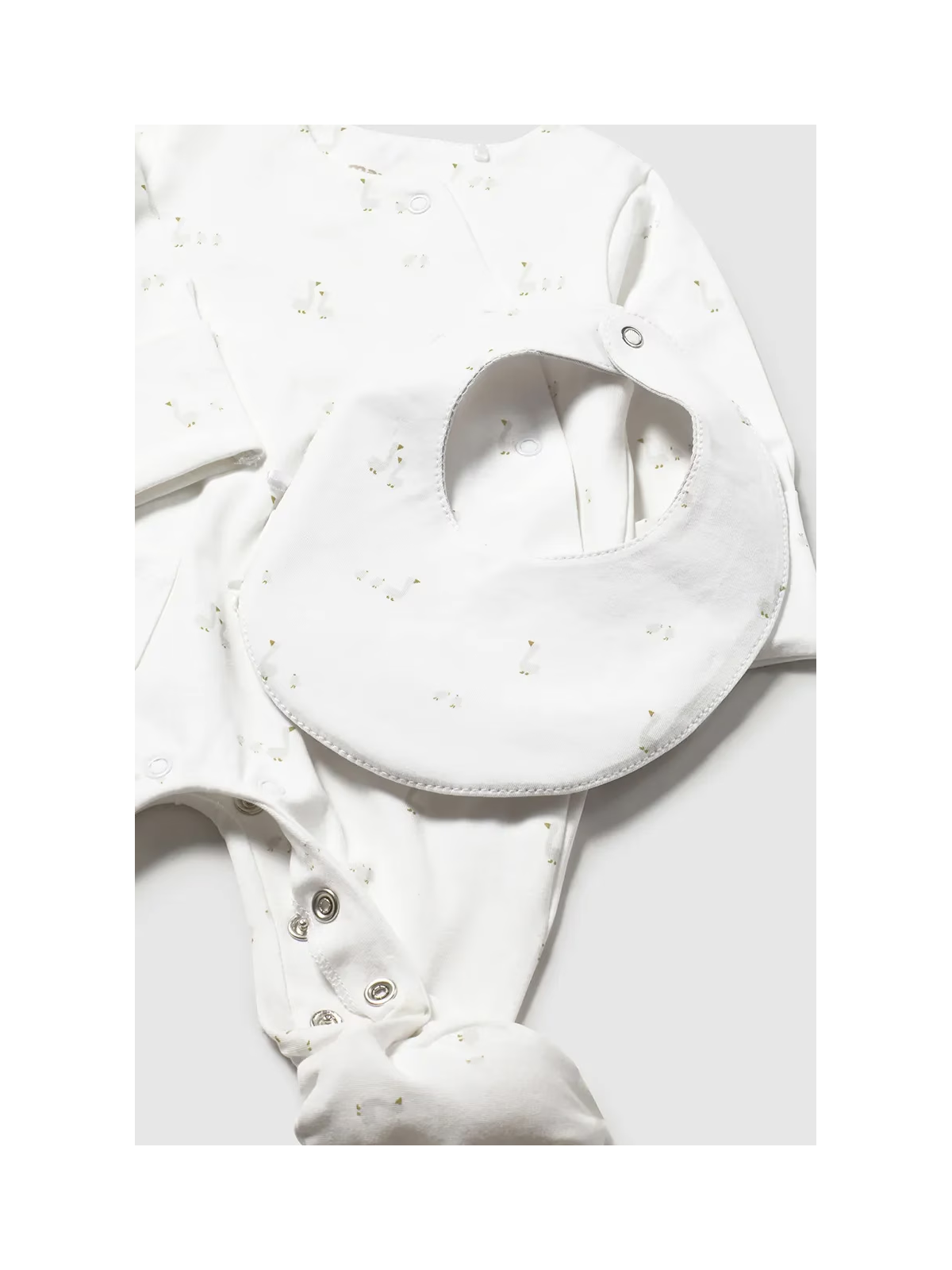 MAYORAL NEWBORN PAJAC ŚPIOCHY DLA DZIECKA PLUS CZAPKA I ŚLINIAK 1728/79