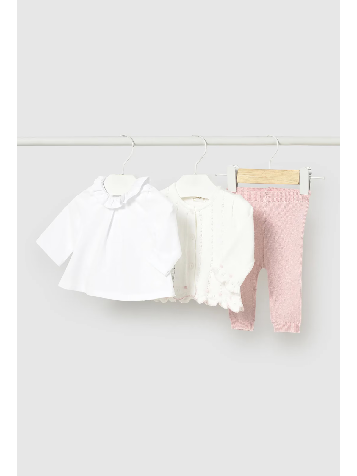 MAYORAL NEWBORN  KOMPLET BLUZKA SPODENKI RÓŻOWE BIAŁA BLUZECZKA I SWETEREK 1507/84