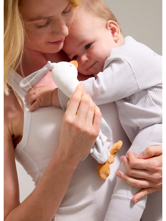 MAYORAL NEWBORN PRZYTULANKA GĘŚ  ZE SKRYTKĄ NA SMOCZEK DLA NIEMOWLĘCIA 9080/30