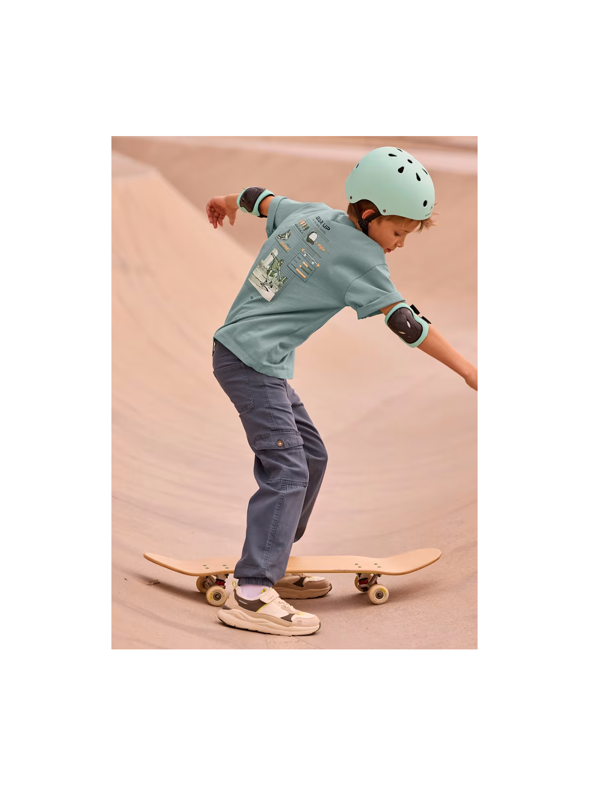 MAYORAL NUKUTAVAKE SPODNIE DLA CHŁOPCA JOGGER 6566/90