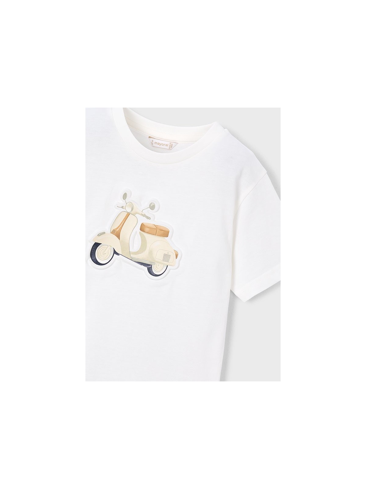 MAYORAL T-SHIRT BLUZKA KOSZULKA NA KRÓTKI RĘKAW DLA CHŁOPCA BIAŁA  WYTŁOCZONY MOTOR 3059/26