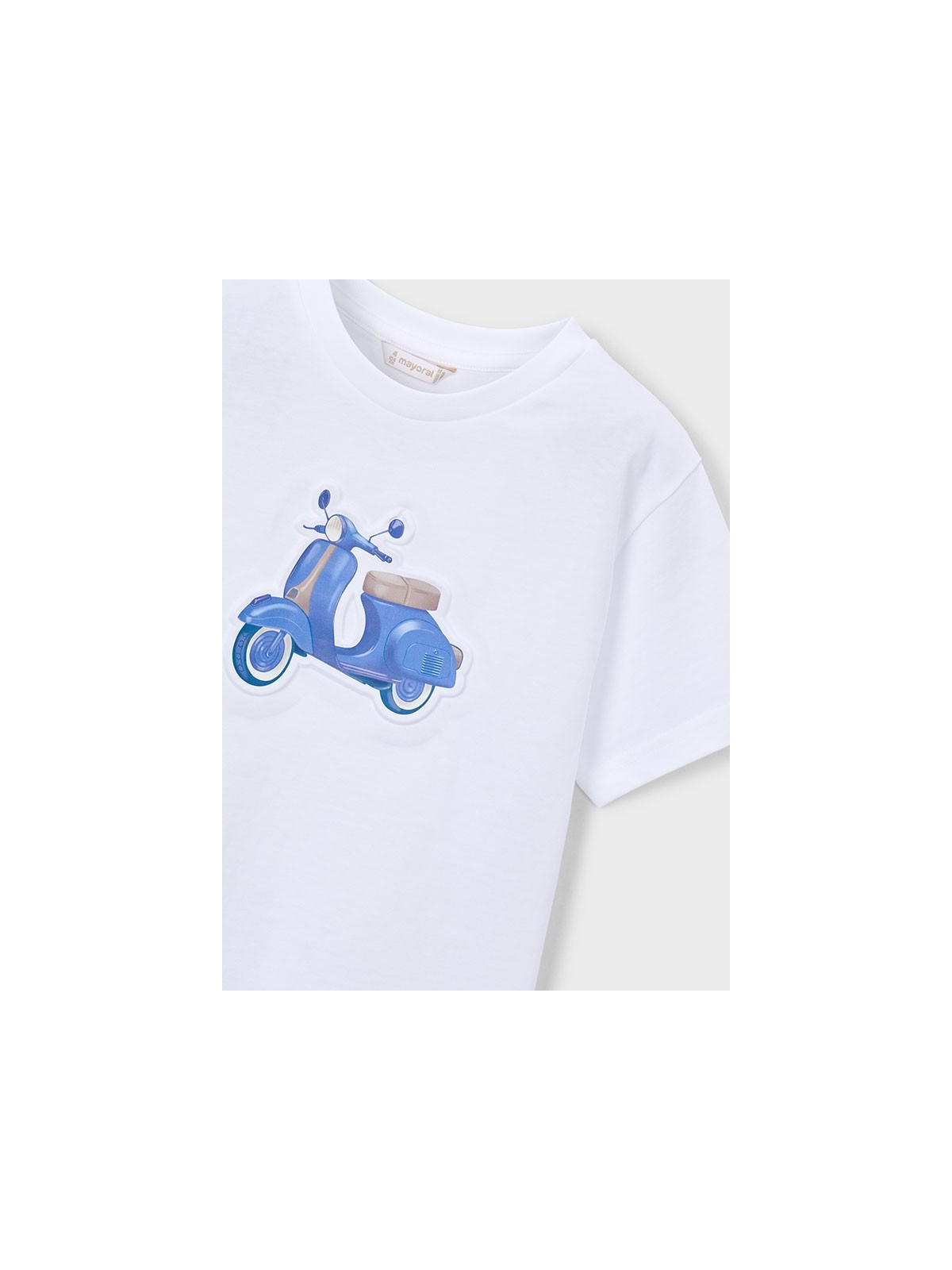 MAYORAL T-SHIRT BLUZKA KOSZULKA NA KRÓTKI RĘKAW DLA CHŁOPCA BIAŁA  WYTŁOCZONY MOTOR 3059/27