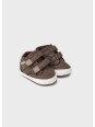 MAYORAL NEWBORN BUTY BUCIKI NIECHODKI DLA CHŁOPCA TRAMPKI BRĄZ 9683/27