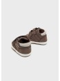 MAYORAL NEWBORN BUTY BUCIKI NIECHODKI DLA CHŁOPCA TRAMPKI BRĄZ 9683/27