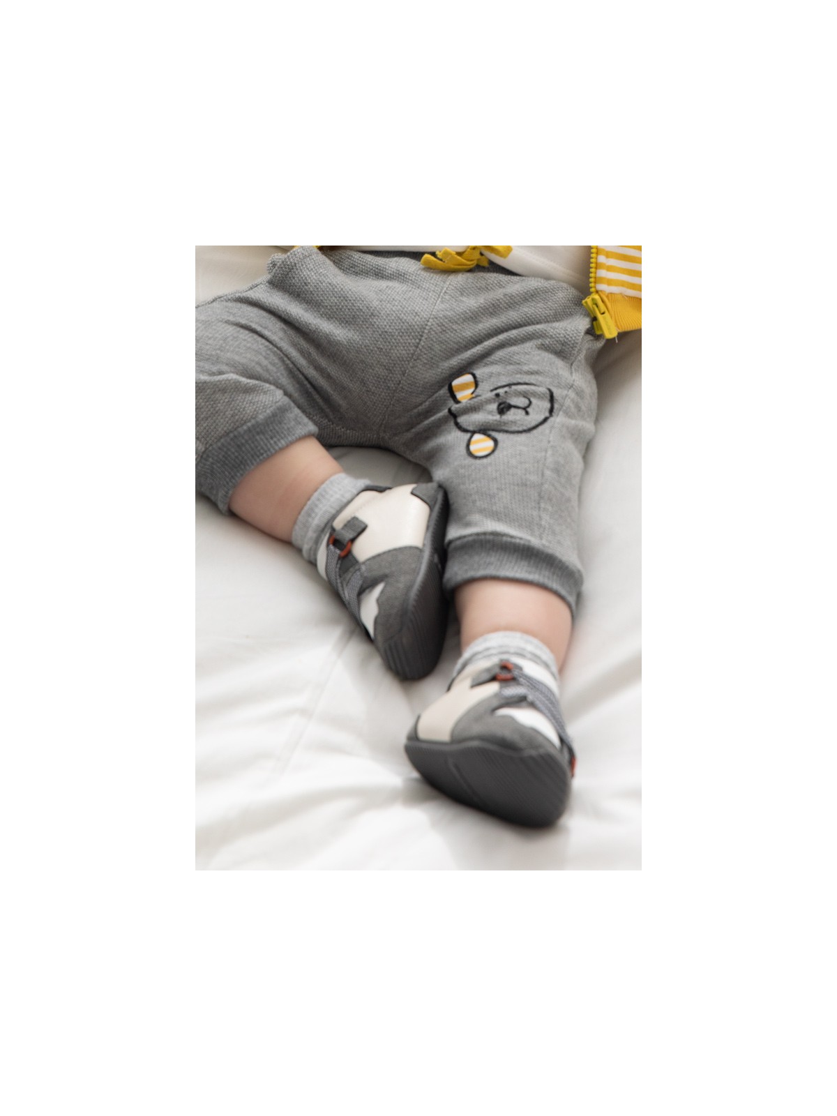 BUTY TRAMPKI MAYORAL