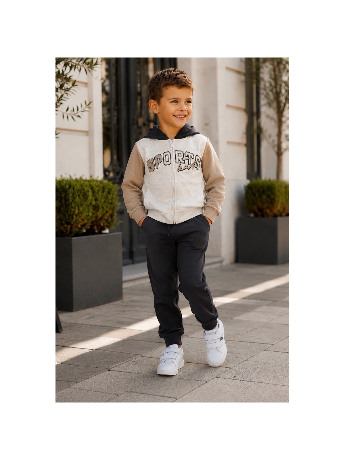 MAYORAL DRES KOMPLET  BLUZA ROZPINANA PLUS DWIE PARY SPODNI DRESOWYCH 907/68