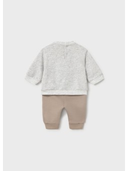 MAYORAL NEWBORN KOMPLET DLA CHŁOPCA SZARA BLUZA Z HAFTEM PLUS BEŻOWE SPODNIE DRESOWE 2682/39