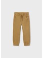 MAYORAL SPODNIE MATERIAŁOWE JOGGER DLA CHŁOPCA  BEŻ KARMEL 4511/63