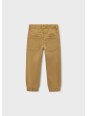 MAYORAL SPODNIE MATERIAŁOWE JOGGER DLA CHŁOPCA  BEŻ KARMEL 4511/63