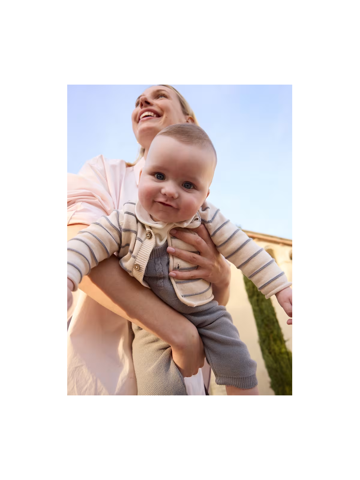 MAYORAL NEWBORN KOMPLET DZIANINOWY DLA CHŁOPCA BLUZKA SPODNIE OGRODNICZKI PLUS SWETEREK 2609/28
