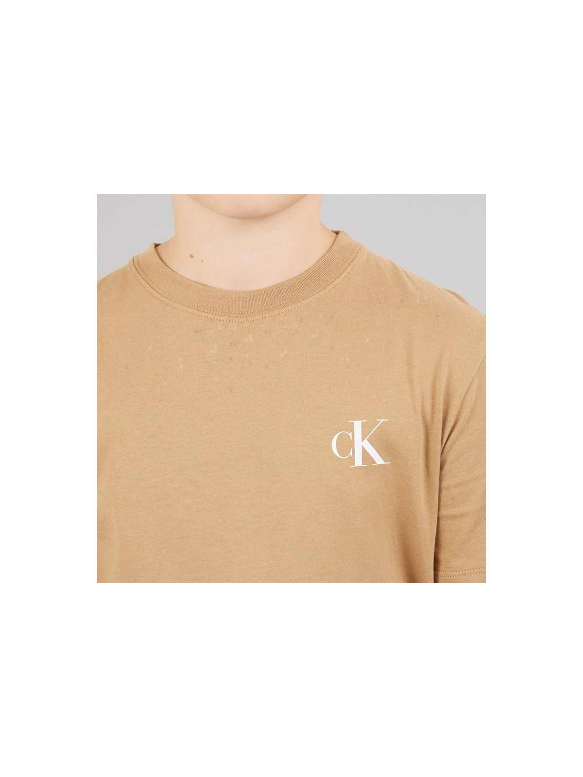 CALVIN KLEIN JEANS CHŁOPIĘCY T-SHIRT  BASIC -KARMEL  CK152