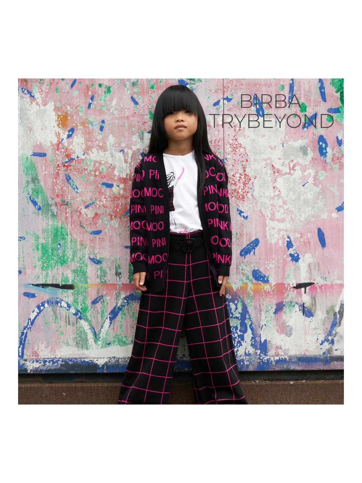 BIRBA TRYBEYOND SWETER  KARDIGAN CZARNY W RÓŻOWE NAPISY PINK 999 76774 00 90Z