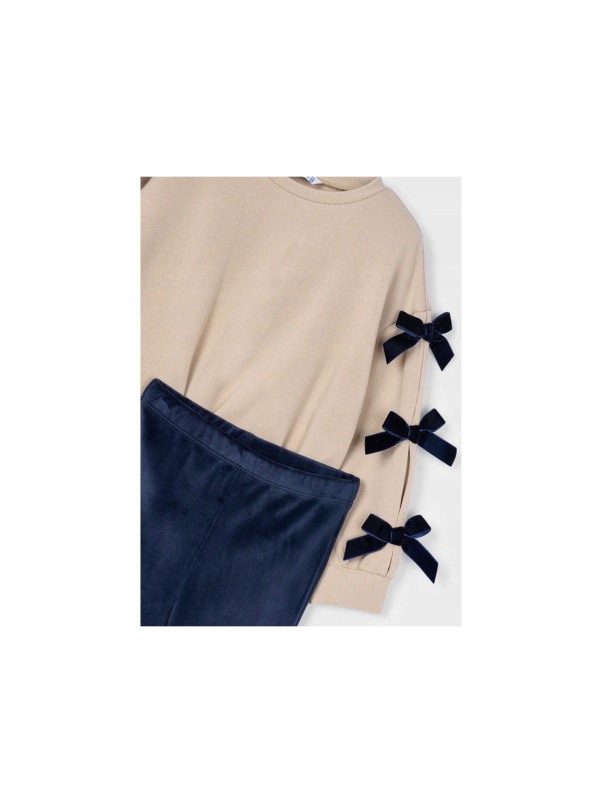 MAYORAL KOMPLET DLA DZIEWCZYNKI BLUZA NA DŁUGI RĘKAW BEŻ KOKARDKI LEGINSY WELUR GRANAT 4725/40