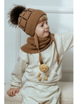 JAMIKS CZAPKA ZIMOWA DLA DZIECKA BRĄZ  Z POMPONEM WIĄZANA DAGGET II